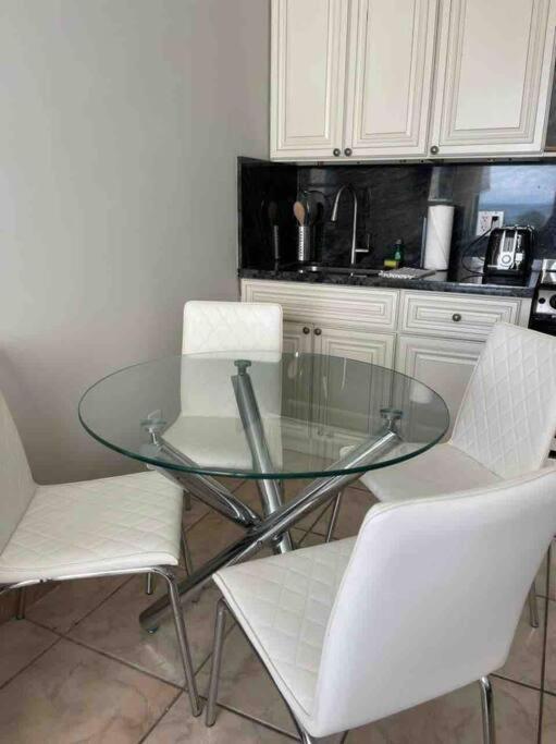 Chic Ocean Front Studio! Apartment Маями Бийч Екстериор снимка