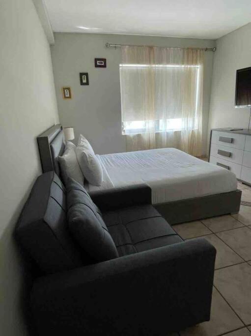 Chic Ocean Front Studio! Apartment Маями Бийч Екстериор снимка