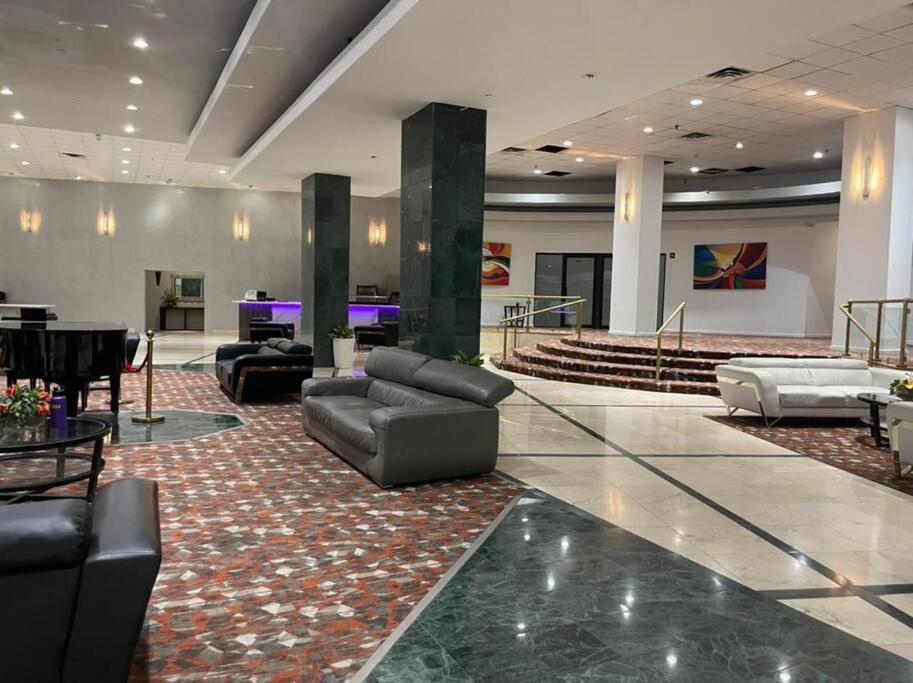 Chic Ocean Front Studio! Apartment Маями Бийч Екстериор снимка